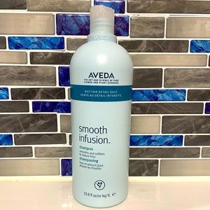 NEW- Aveda Smooth Infusion Anti-frizz Shampoo